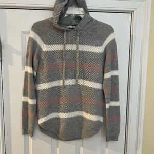 Ladies Size Medium Cloud Chaser Gray and White Striped Hoodie Sweater GUC